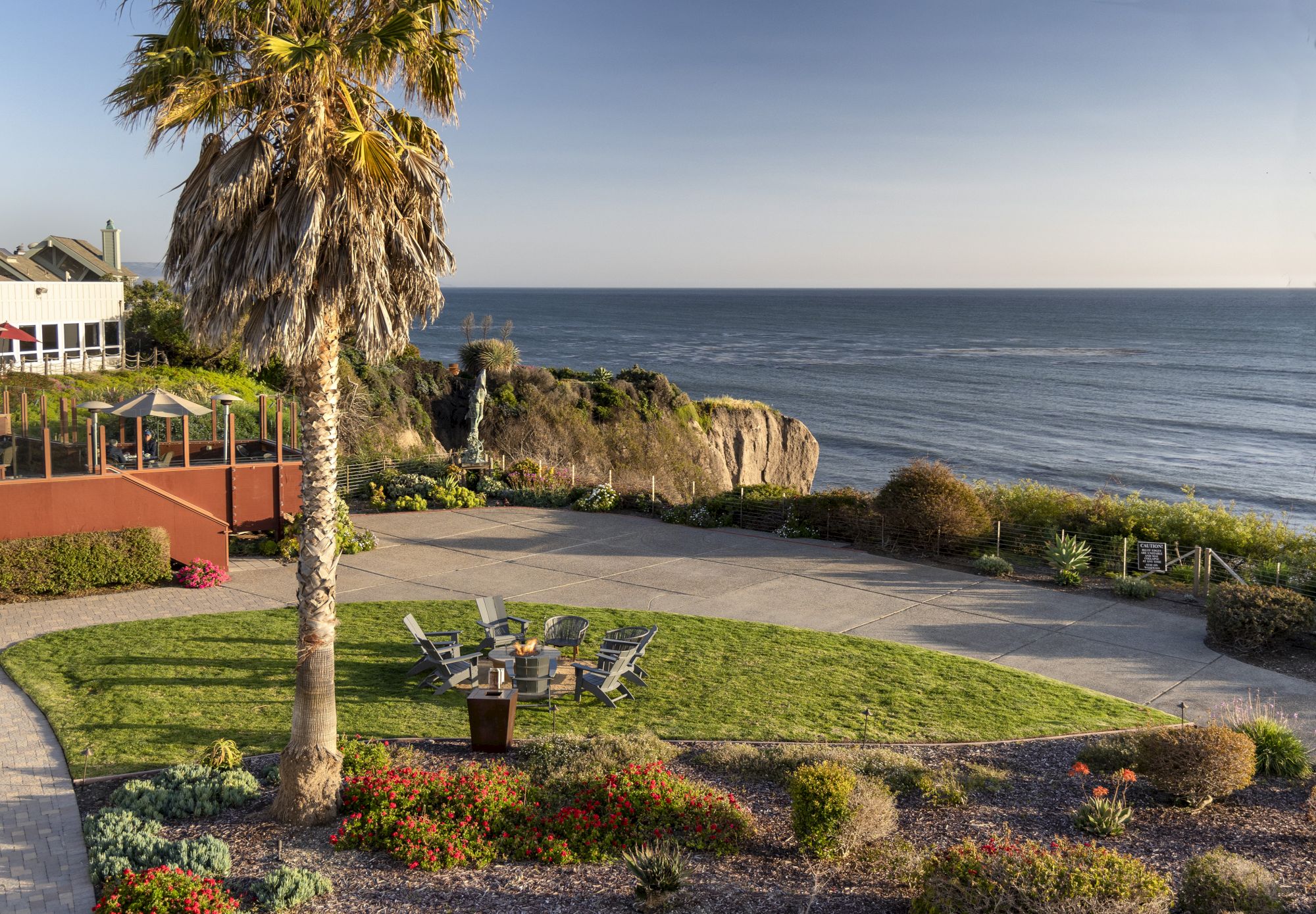 Spyglass Inn